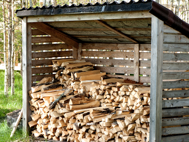 Mon blog parmi tant d'autres Lechatmorpheus: Construction d'un abri à  bois de chauffage - palettes recyclées.