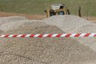 RUBAN ST ROUGE/JAUNE 100MX50MM destiné à sécuriser les chantiers de construction ou à baliser les événements (courses sportives, randonnées).  - RUBAN Standart ROUGE/JAUNE 100MX50MM