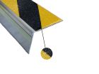 NEZ DE MARCHE EXTERIEUR A VISSER ALU LARGE 60MM X 46MM  ANTI 50MM L.3000mm
