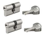 LOT DE 2 CYLINDRES TRAFIC 6 30X30MM MEME VARIURE 10 CLES