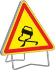 PANNEAU TEMPORAIRE SUPPORTS AK4 1000 T1 CHAUSSEE GLISSANTE