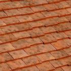 Tuile terre cuite Plate pressee 17x27 Millesime - long. 27,2 cm x larg. 17 cm