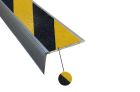 NEZ DE MARCHE EXTERIEUR A VISSER ALU/PVC 39MM X 23MM  ANTI 30MM L.3000mm