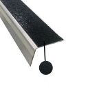 NEZ DE MARCHE EXTERIEUR A VISSER ALU LARGE 60MM X 46MM  ANTI 50MM L.3000mm