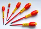 TOURNEVIS ISOLES 1000V ELEC + POZI + TESTEUR - JEU DE 6PCS FATMAX (BROCHABLE)