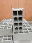 Bloc creux en beton B80 8T - long. 50cm x haut. 20cm x ep. 20 cm