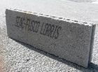 Bloc perfore en beton - long. 50cm x haut. 5cm x ep. 20 cm