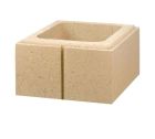 Element de pilier en beton long. 28,5 cm x larg. 28,5 cm x haut. 20 cm jaune clair