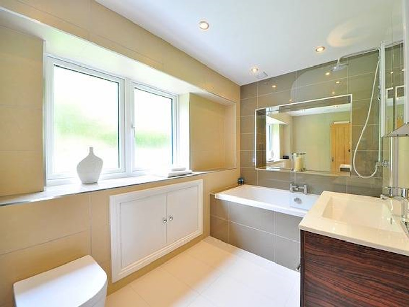 Les matériaux de salle de bains : zoom sur la résine