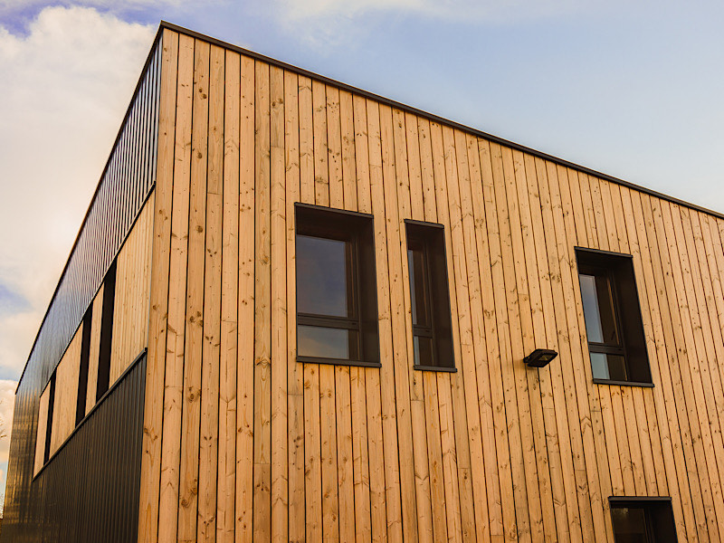 Bardage en bois : comment bien le choisir ?