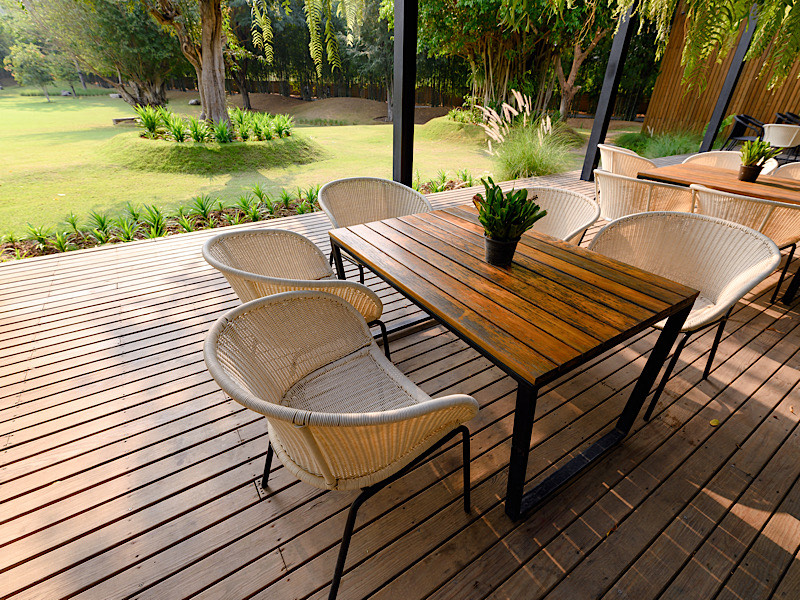 Terrasse en bois : quelle alternative pour le bois exotique ?