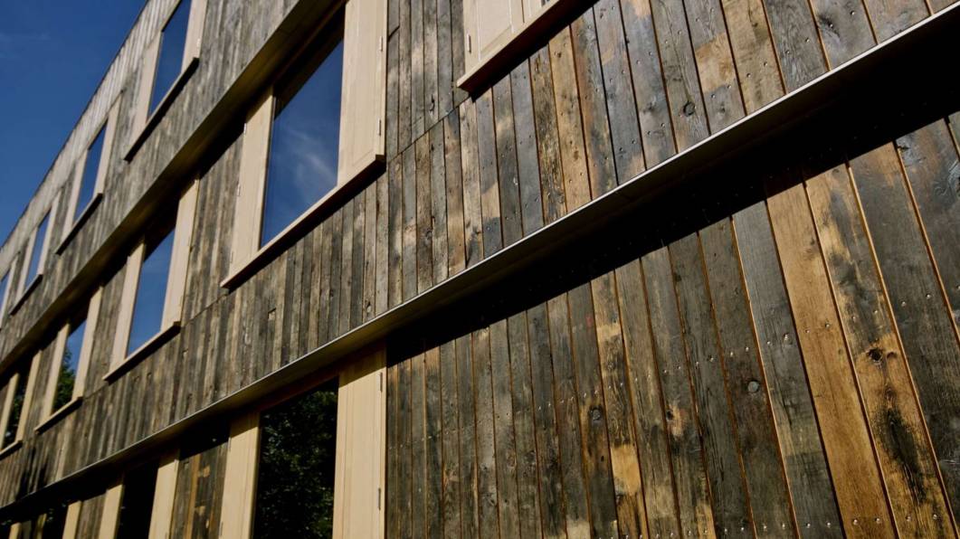 maison façade bardages bois